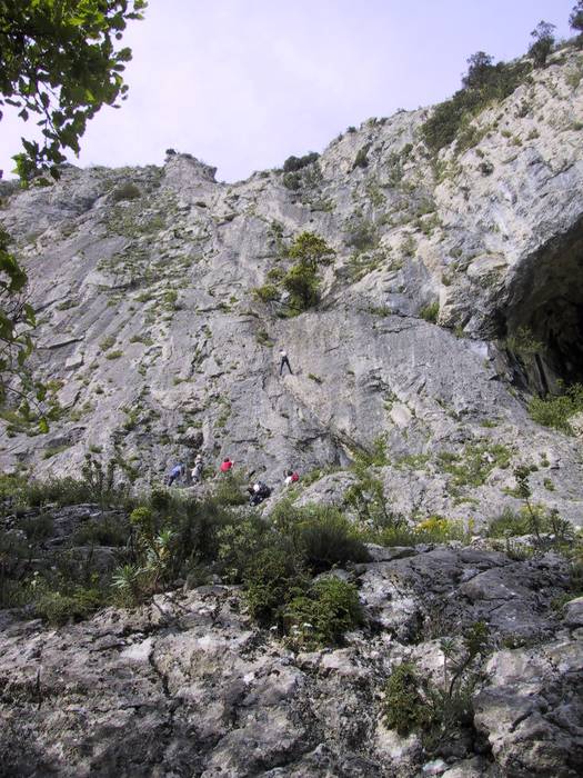 Eskalatzaile batek erorikoa izan eta min hartu zuen