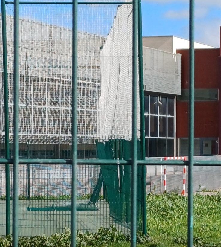 Zelandiko tenis pista konpontzeko lanak aste honetan egingo direla dio Altsasuko Udalak