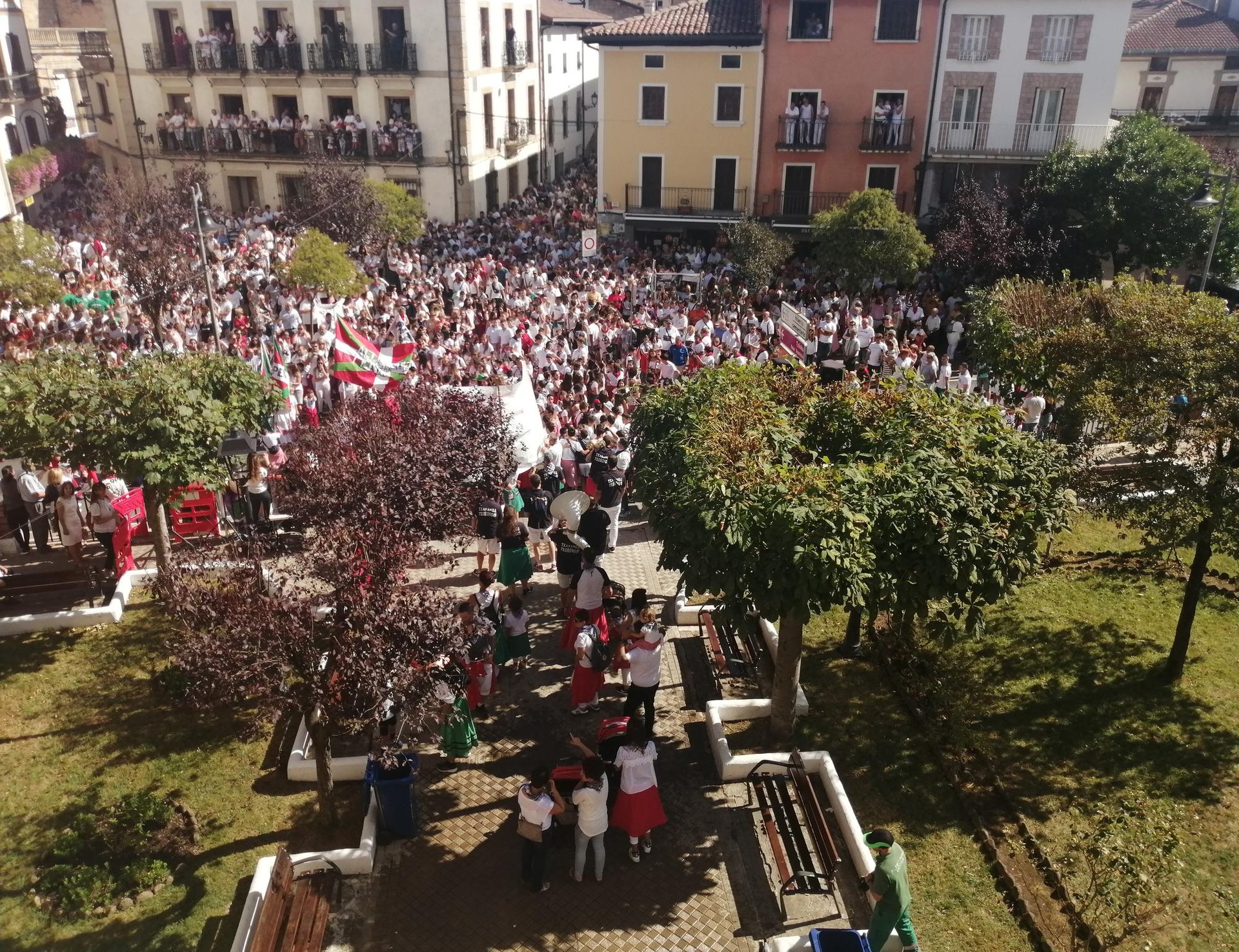 Bost festa egun Altsasun