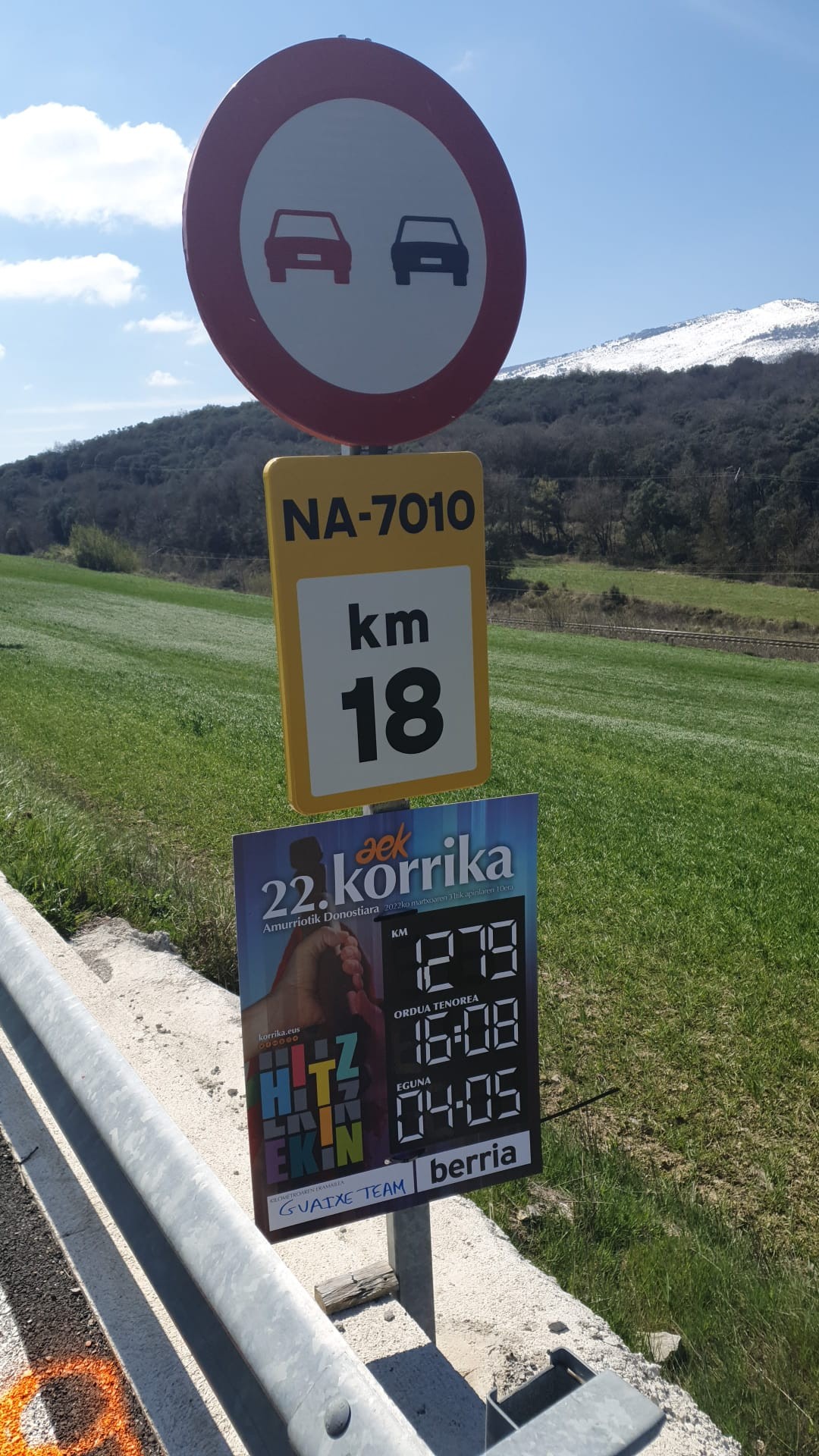 Korrika, atzera, bueltan
