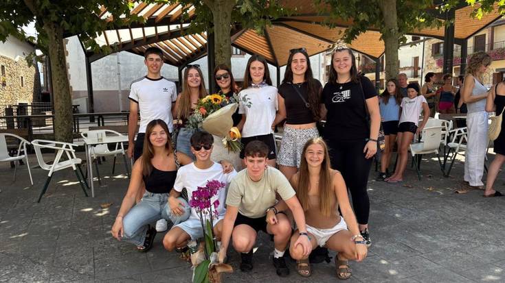 "Mundialetatik itzuli eta lagunak zain egotea oso polita izan zen"