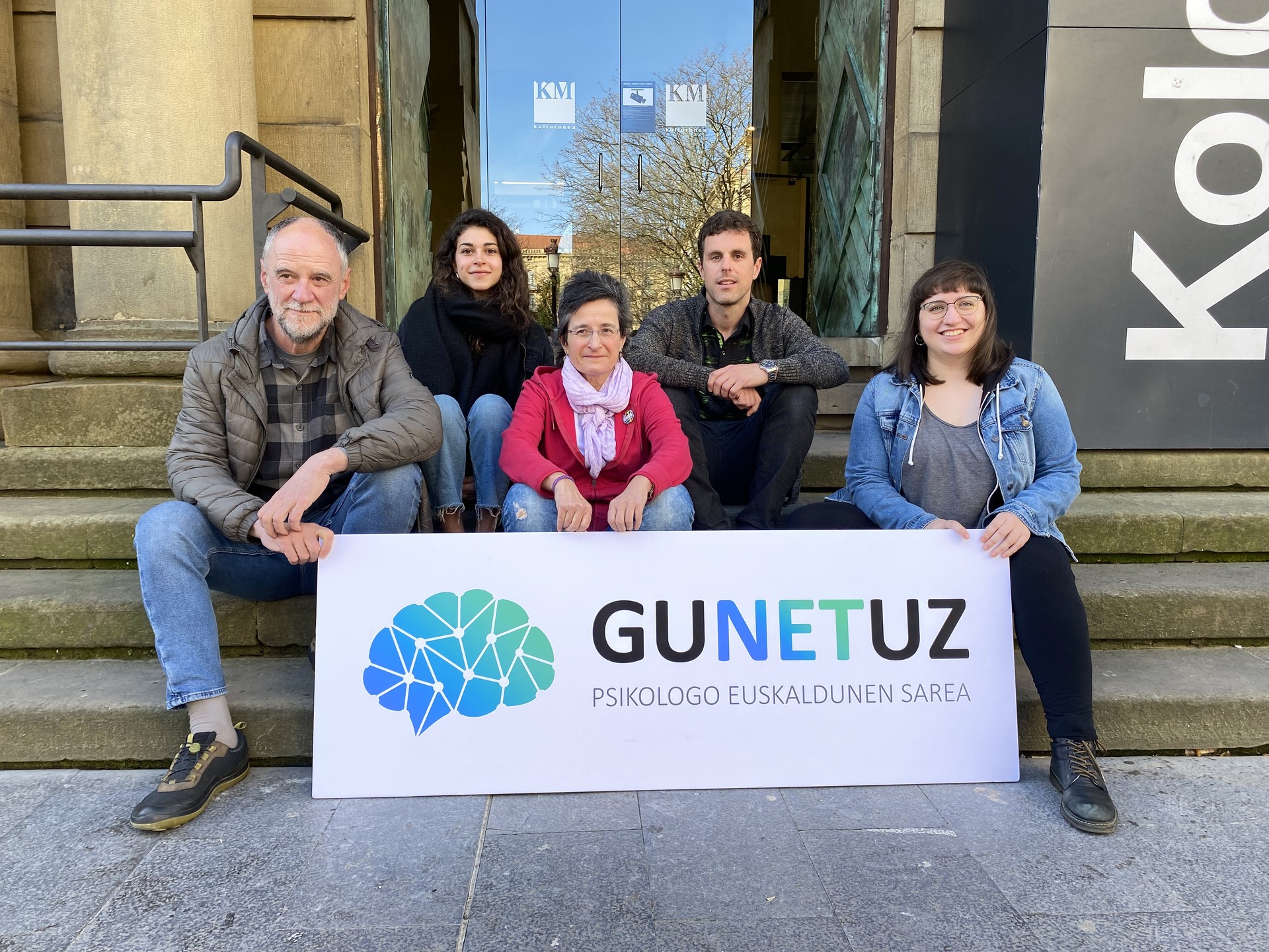 GuNETuz, psikologo euskaldunen ataria aurkeztu dute