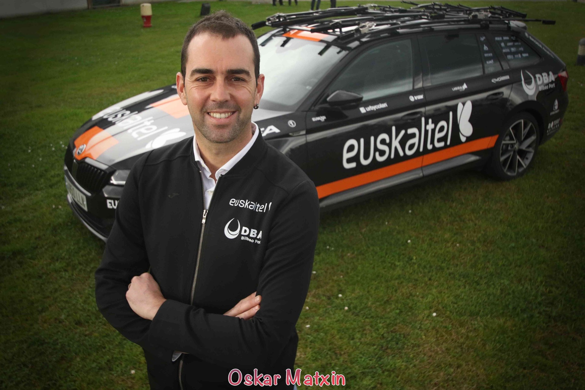 Jorge Azanzaren Euskaltel Euskadik eta Rural Kutxa-Seguros RGA-k Vueltarako gonbidapena jaso dute