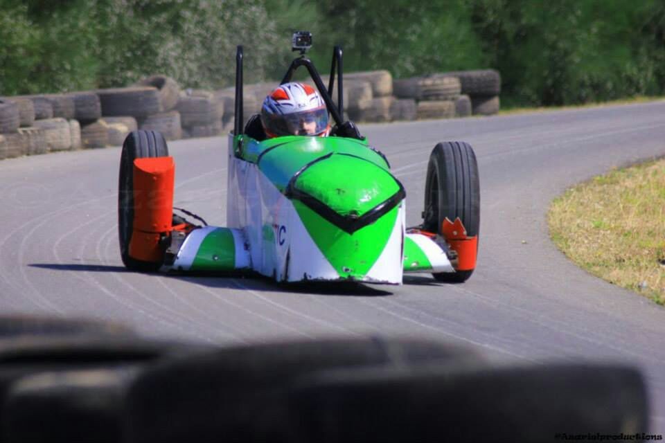 Goitibeherak prestatzera animatu du Sakana Motorsportek