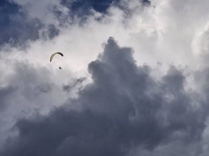 Baizakoak, hegan  gozatzen segitzeko prest