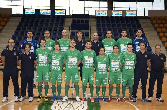 Play off-ak jokoan: Magna-Marfil
