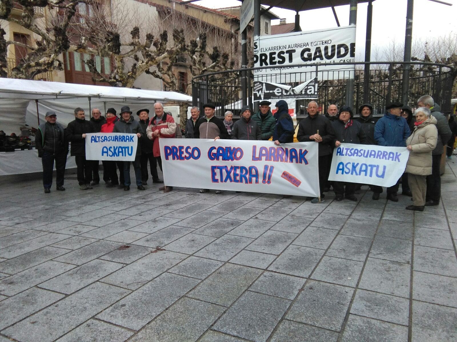 Jubilatuak presoen eskubideen alde