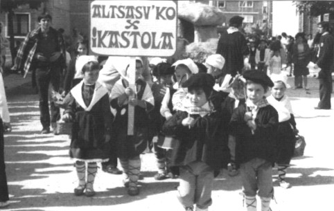 Diputazioak Nafarroako ikastolen festa antolatzen zuenekoa