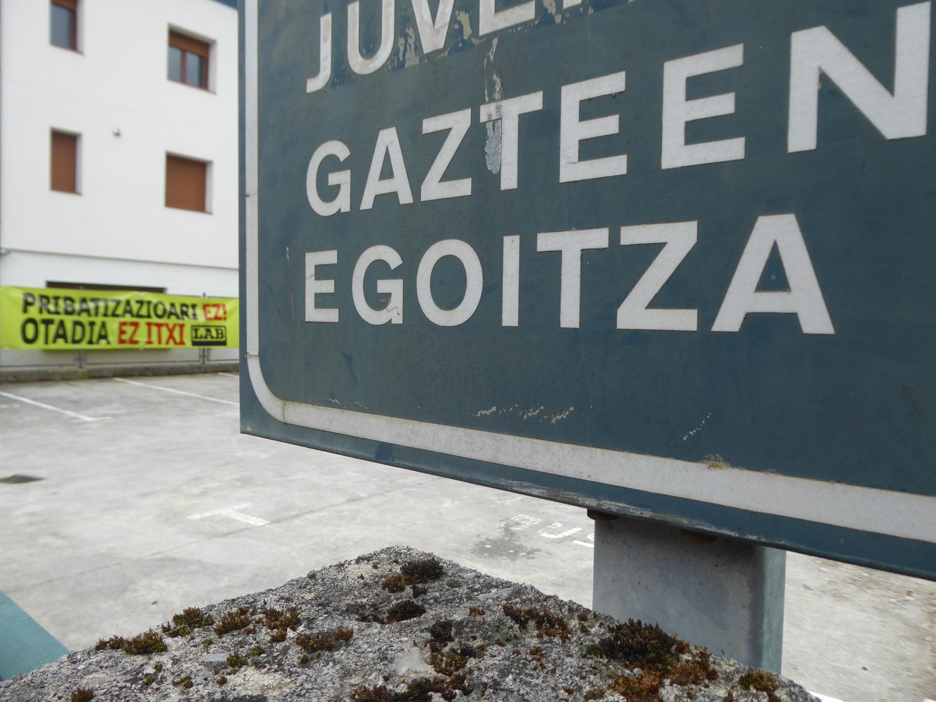 EH Bilduk aterpea ez ixteko eskatu du