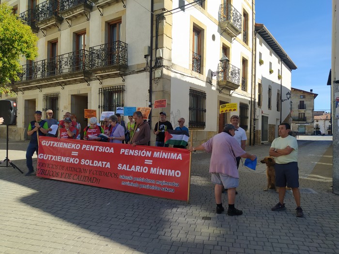 Pentsiodunen mugimenduaren mobilizazioak bueltan dira