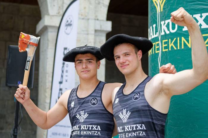 Oier Mitxelena eta Jakes 'Izeta V' dira aizkorako Izar Berriak