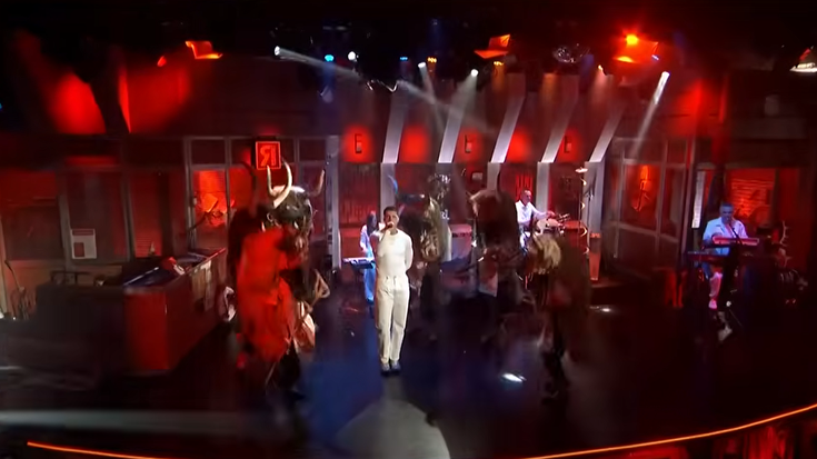 ZETAK eta Sakanako inauteriak La Revueltan, Xabat Illarregi txapelduna, Lorenzo Ondarrari omenaldia eta musika eskolaren irudiaren bila