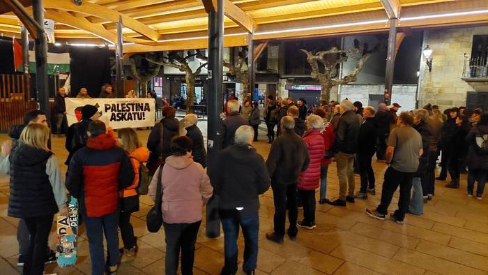 Izenez izen, Palestina Etxarritik gertuago