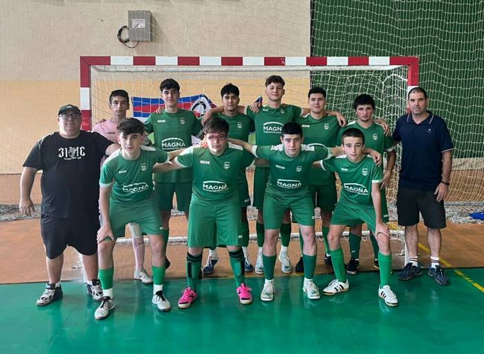 Jubenilen Xota taldeak trofeoa ekarri du Errioxatik