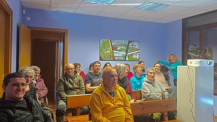 AHTren inguruko batzarra