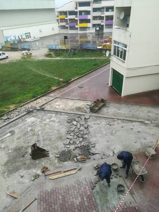 Hiru lan, eta bi gehiago