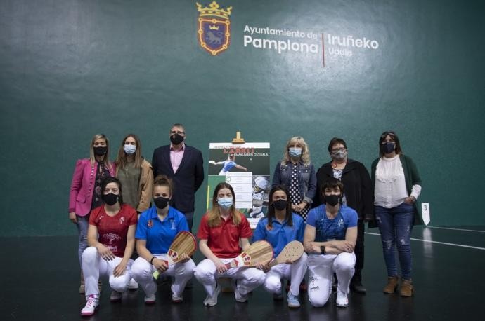 Irati Igoa, 'Pilota eta Emakumea' batzordearen jaialdiko aurkezpeneko jaialdian