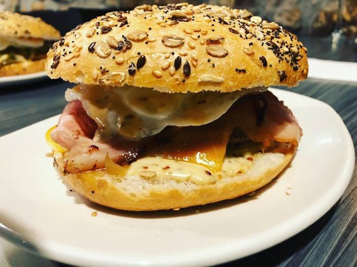 Estatuko hanburgesa onena Olaztin?