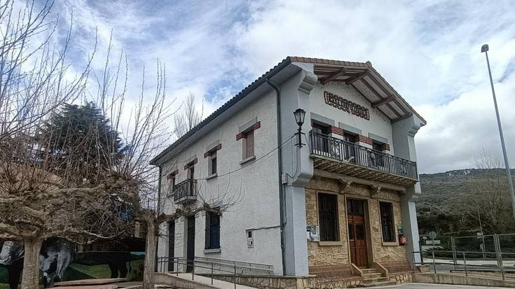 Haurrei telefonoa noiz eman