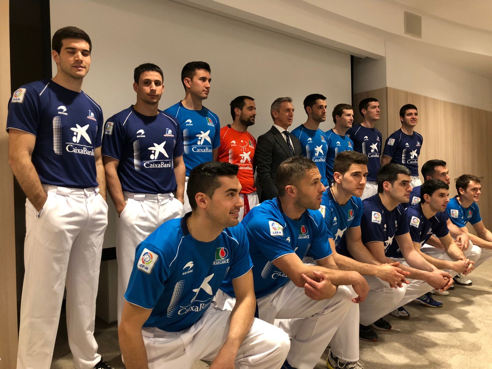 Zabaleta eta Ezkurdia Buruz Burukoan