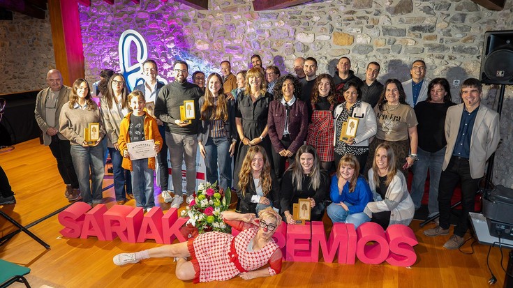 Hiru Nafarpres sari Sakanan gelditu dira