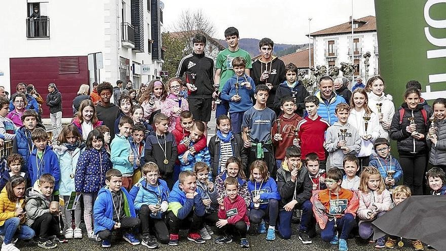 Asier Estarriaga eta Felix Benjumea, Arruizko Txikitoren Memorialeko Top 10ean