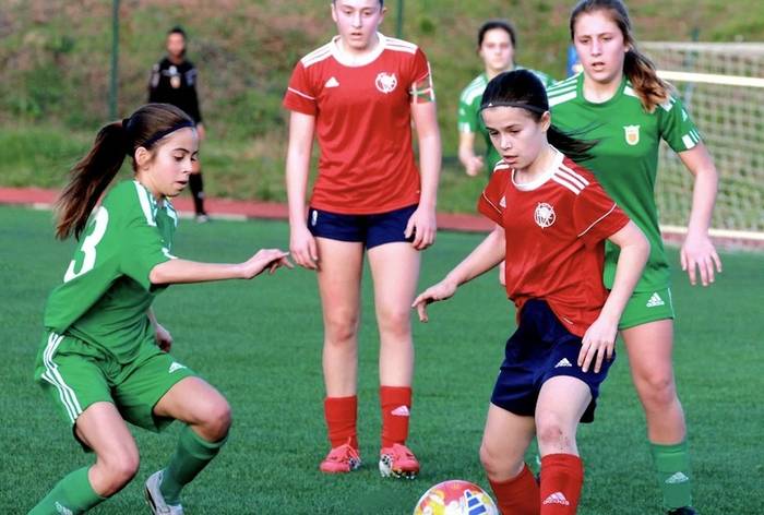 Nafarroako eta Bizkaiko selekzioen partidek ikusmina piztu zuten Sakanan