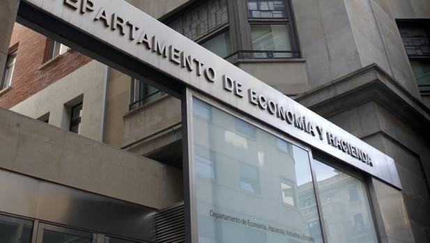 Sakanako zordun handiek Ogasunarekin duten zorra txikitu dute