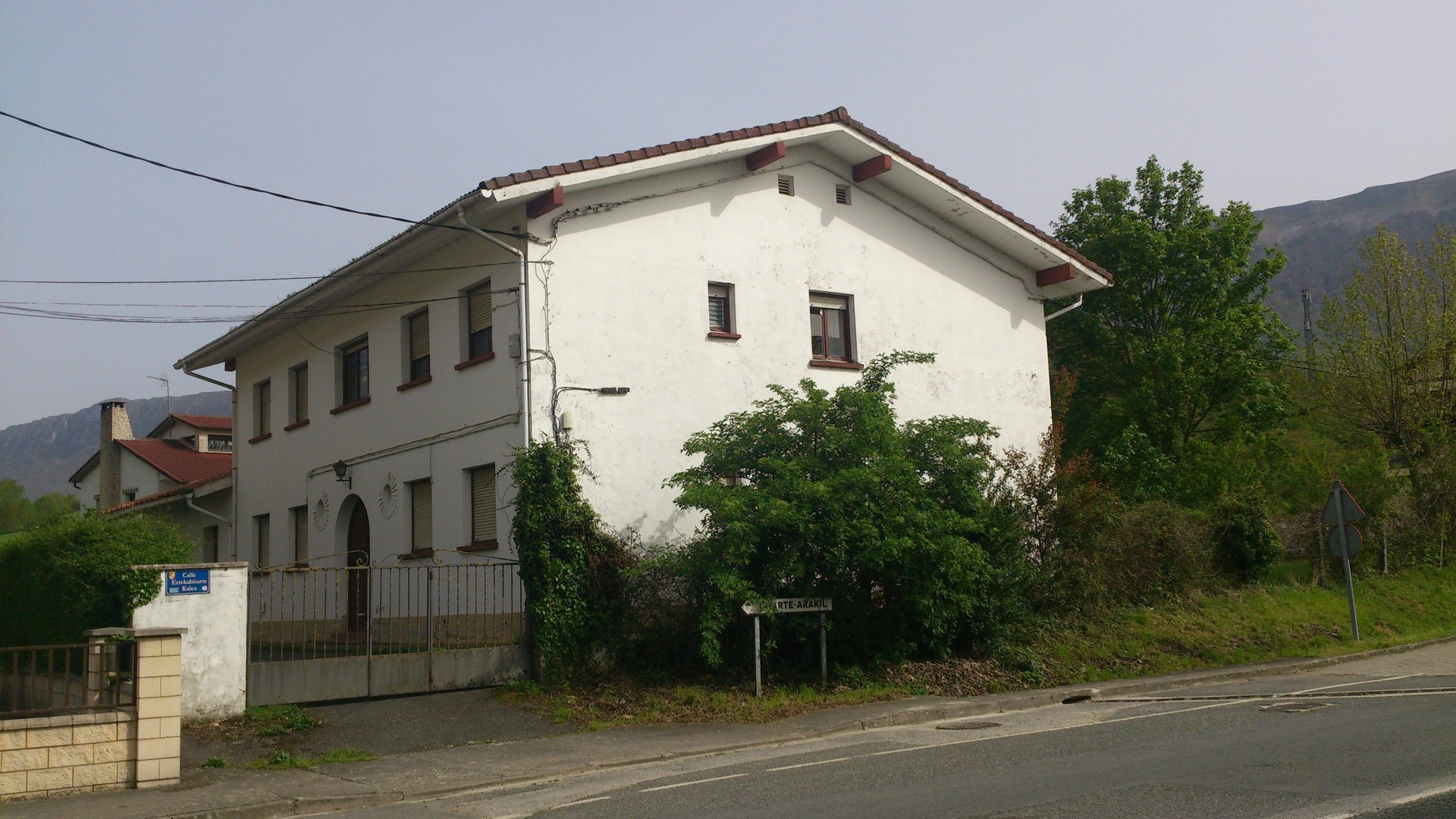 Udal eraikin bat, erabilera emateko makina bat ideia