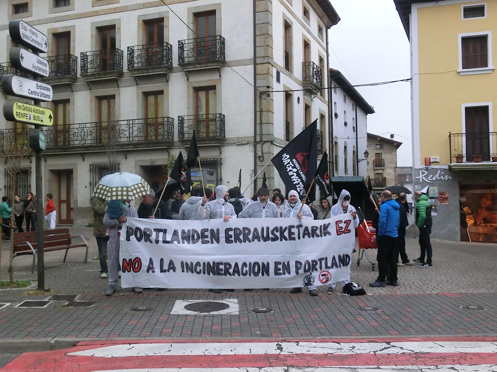 3MBk errausketaren aldeko alderdiei botorik ez emateko dei egin du