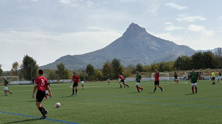 Liga etenaldiaren ondoren, lanera