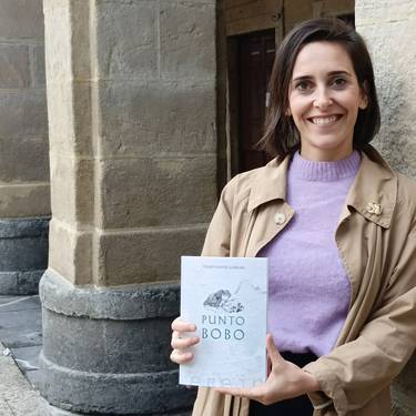 'Punto bobo' liburuari buruzko solasaldia Itxaso Martin egilearekin