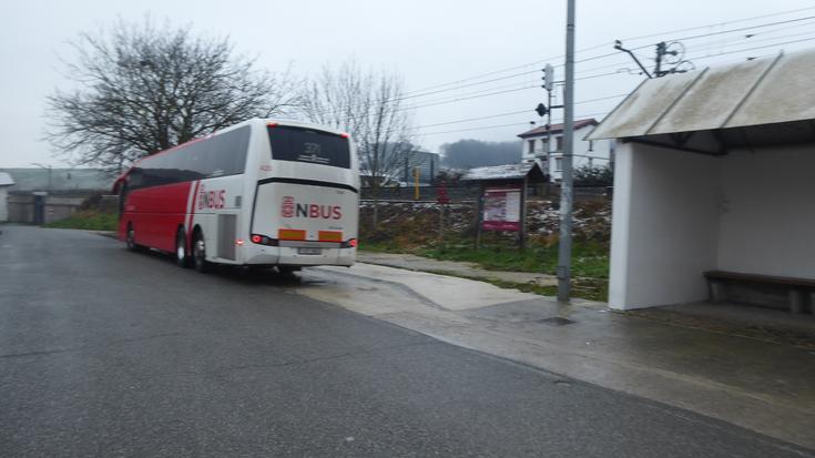 Bi autobus ordutegi bertan behera