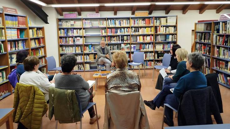 Olaztiko irakurle taldearen apirileko topaketa