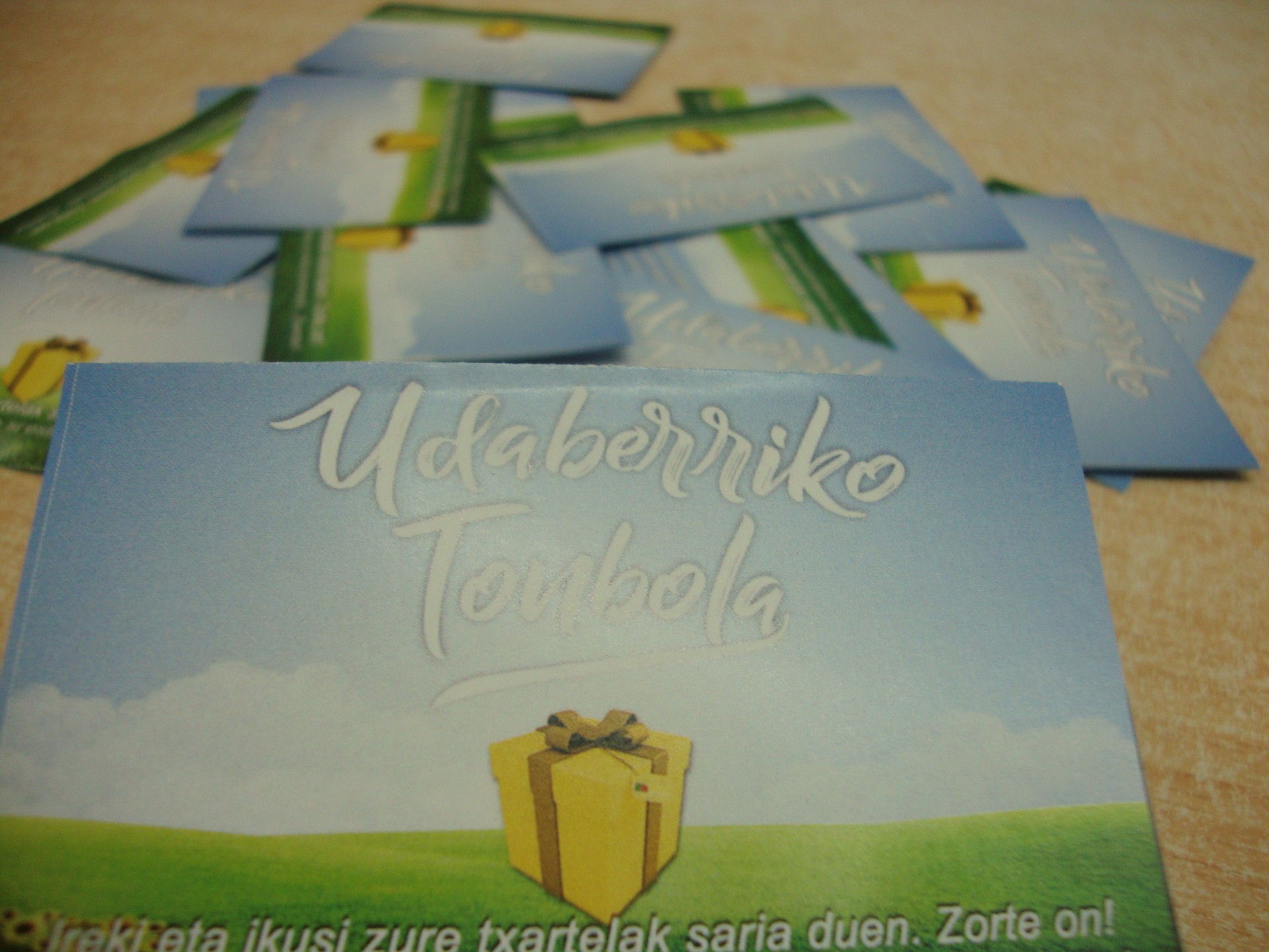 Udaberriko Tonbolak zenbaki sarituak ditu dagoeneko