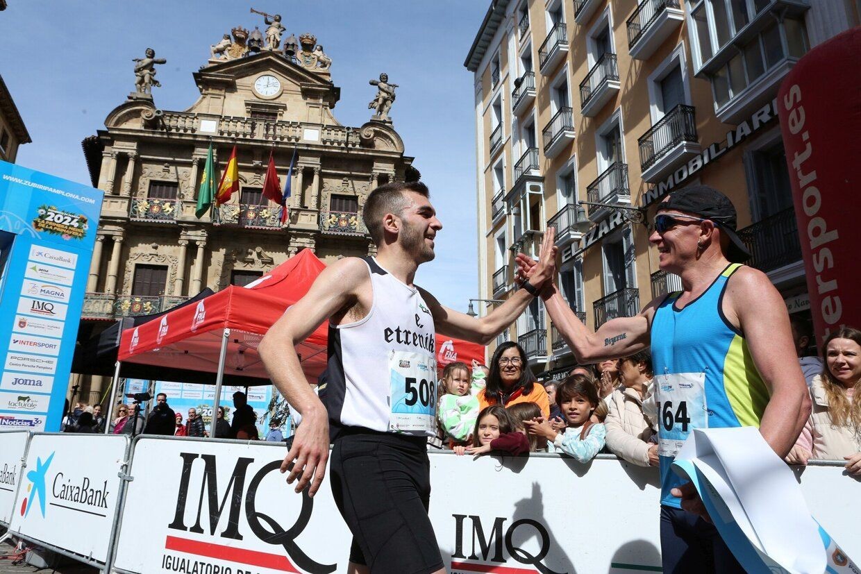 Asier Estarriaga, bigarren Zubiri-Iruñea maratoi erdian