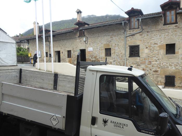 Bakaikuko udal idazkaritza itxita dago