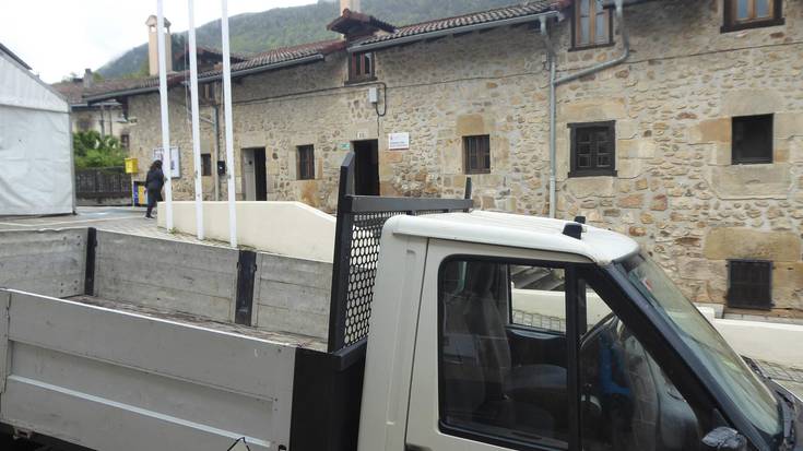 Bakaikuko udal idazkaritza itxita dago