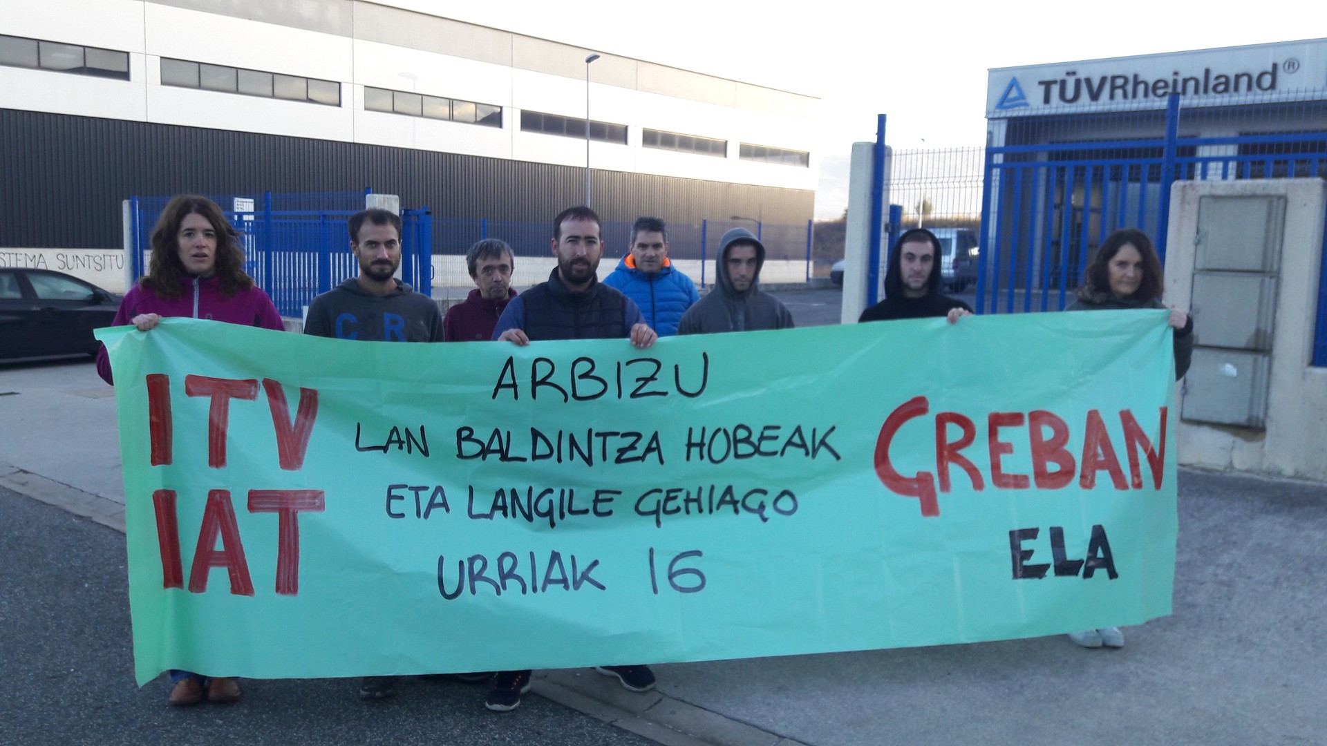 Lan baldintzak hobetzeko IAT egun batez geldi 
