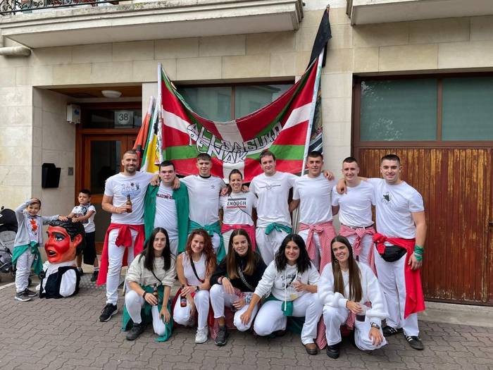 "Parrandan maillota jantzita izatea da onena"