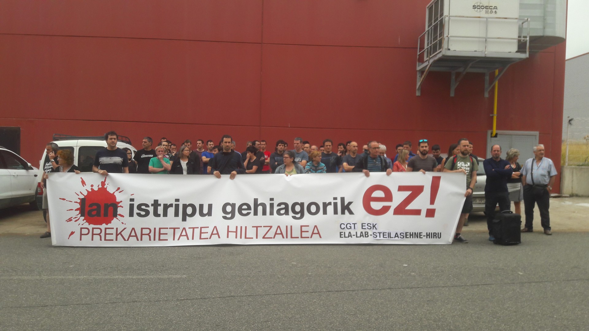 Gehiengo sindikalak lan-istripu mortala deitoratu du