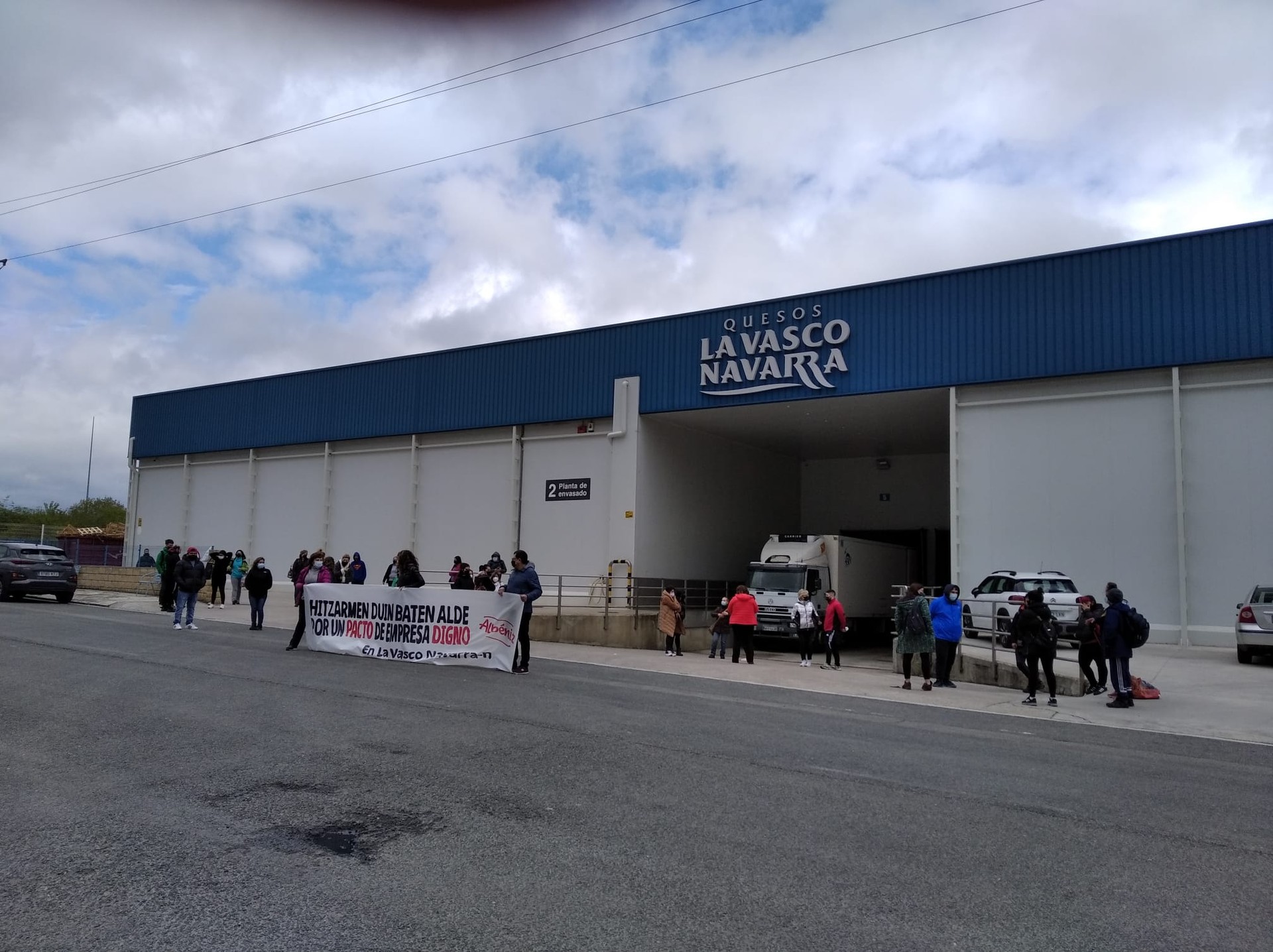 La Vasco Navarra-ko hitzarmen "duin" baten aldeko manifestazioa