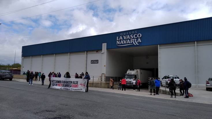 La Vasco Navarra-ko hitzarmen "duin" baten aldeko manifestazioa