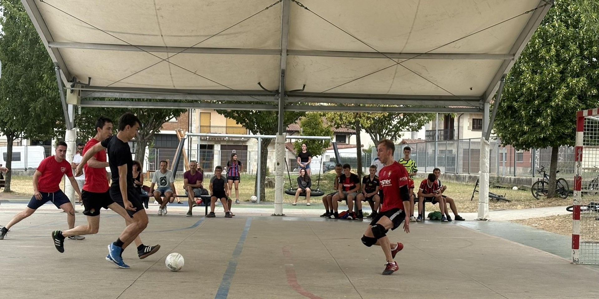 Areto futbol torneo egunak Sakanan