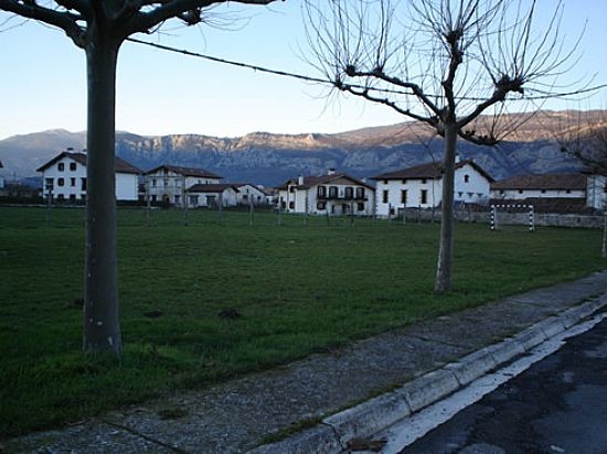 Goizekoa gauean erre