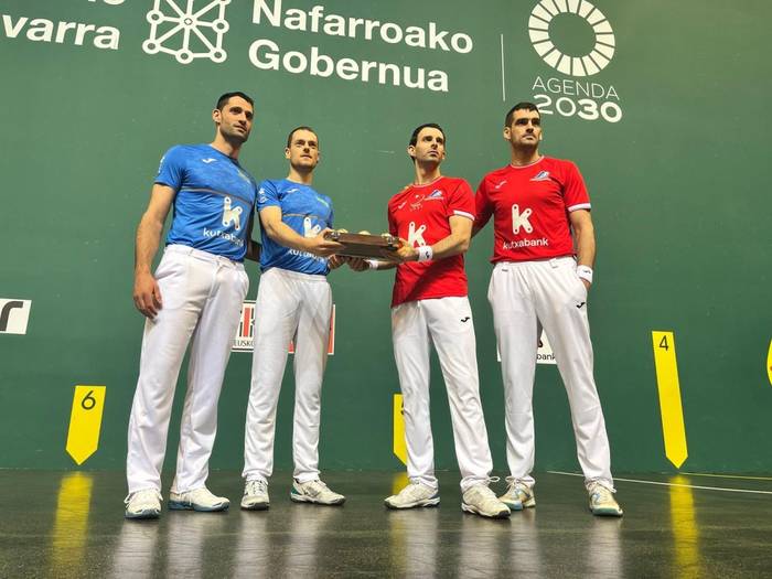 Binakako txapelak, atzerakontuan