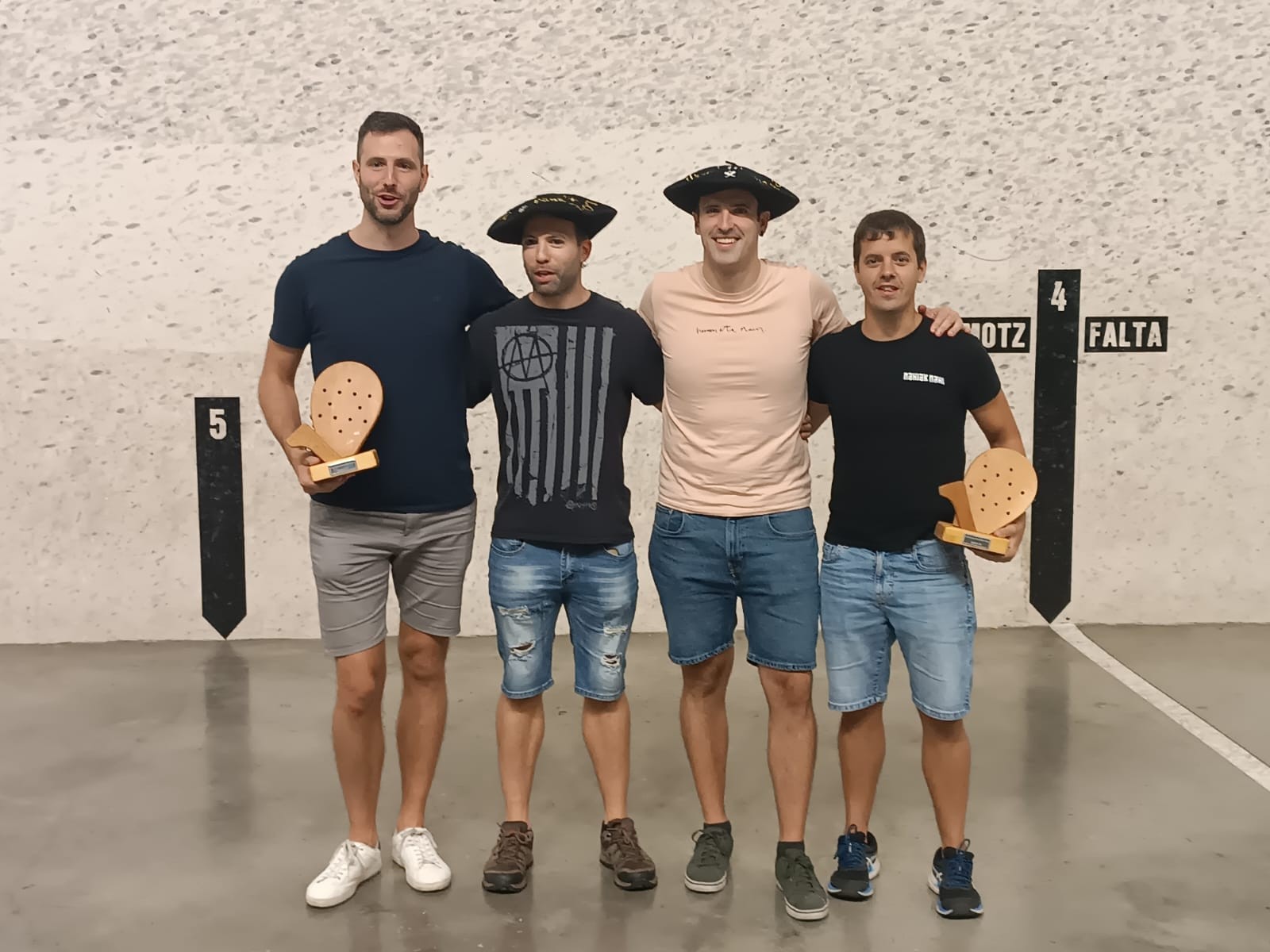 Mastersa irabazita pala denboraldiari ginga jarri dio Asier Galarzak