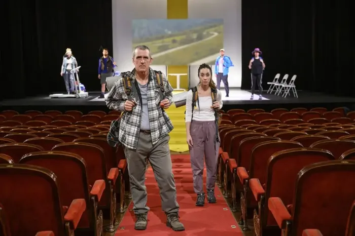 ‘Ni flores, ni funeral, ni cenizas, ni tantan’ antzezlanaren emanaldia, Altsasun