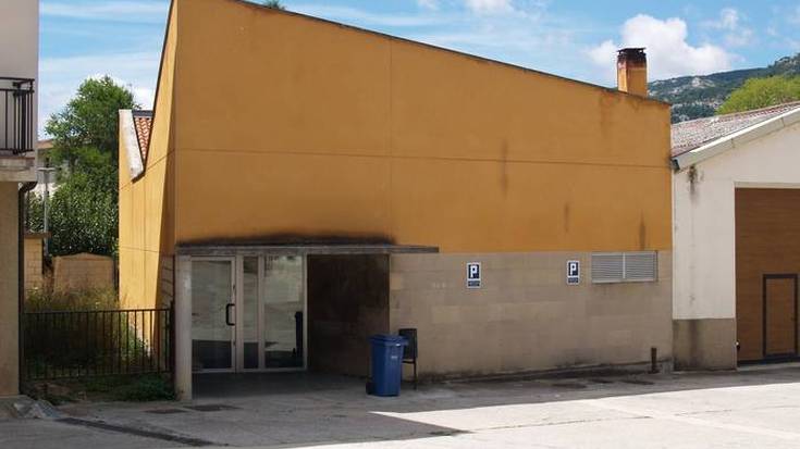 Uharteko kontsultategia, Altsasun dirulaguntza deialdia eta parapentezale baten istripua