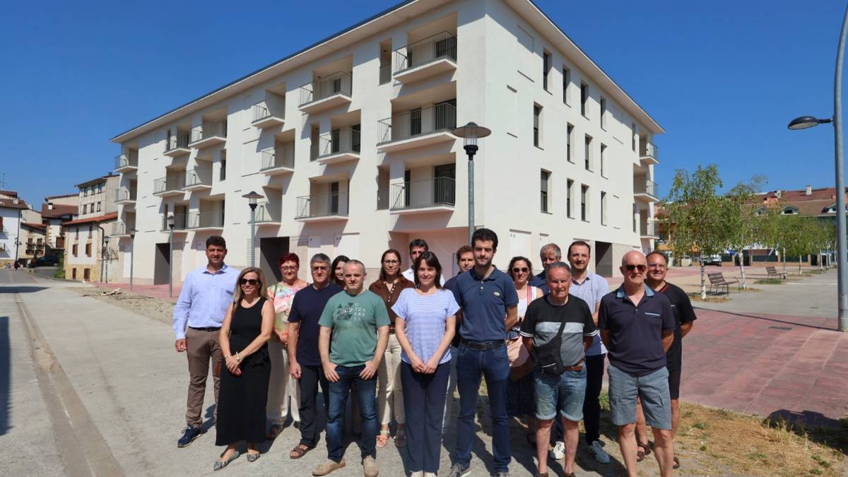 Irailean beteko dira alokairuko 21 etxebizitza babestuak